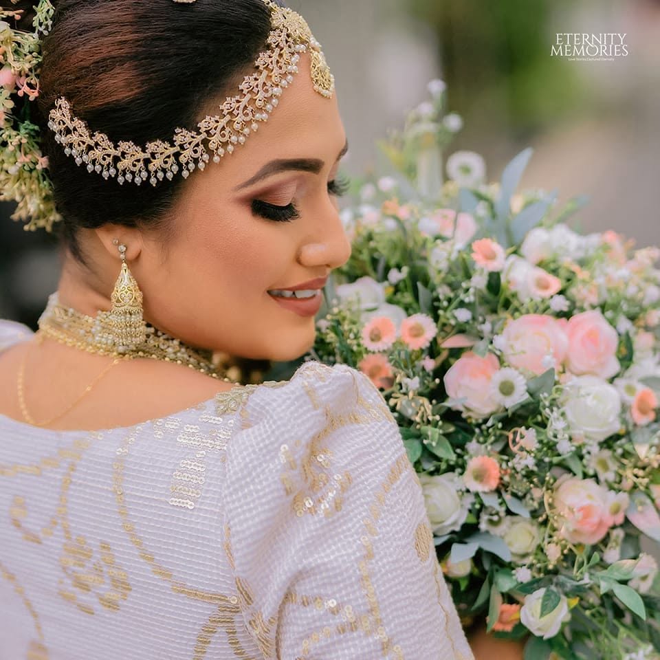 Salon Capri Bride